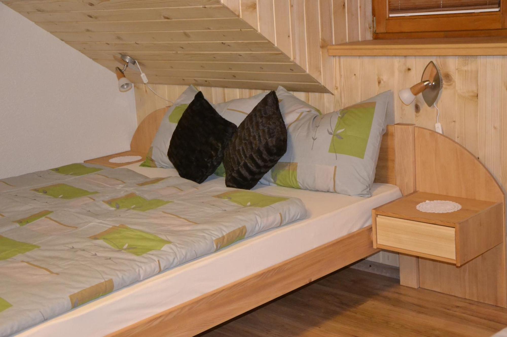 Hotel Ekoturizem Vizencar à Cerklje na Gorenjskem Extérieur photo