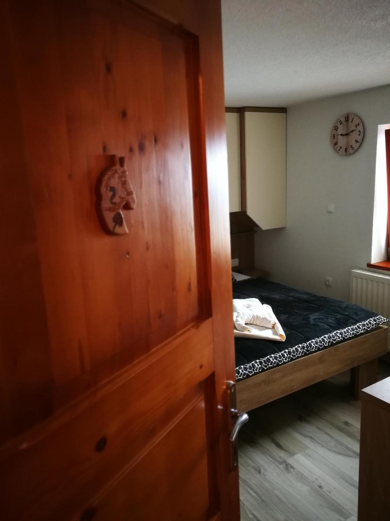 Hotel Ekoturizem Vizencar à Cerklje na Gorenjskem Extérieur photo