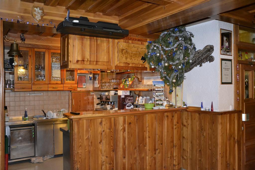 Hotel Ekoturizem Vizencar à Cerklje na Gorenjskem Extérieur photo